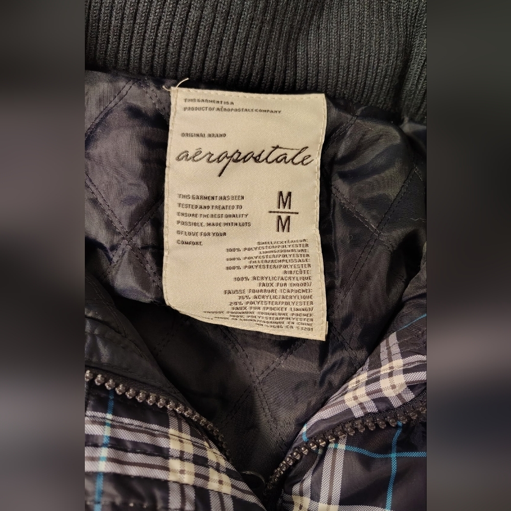 ❄️ Aeropostale NWT Plaid Puffer Vest — Size M ( Excellent Condition) - Picture 16 of 16